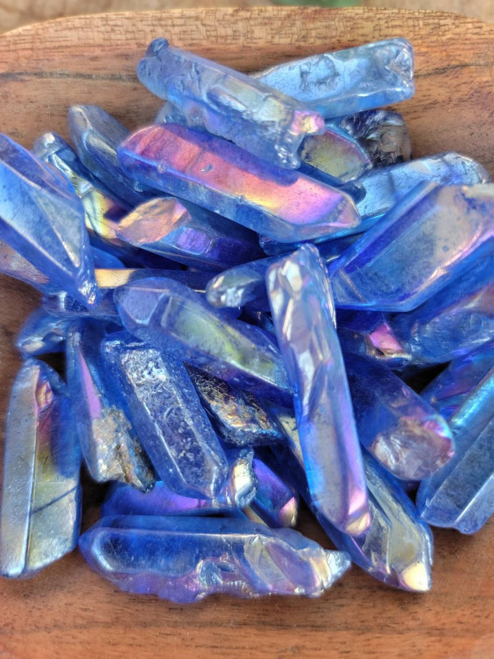 Aura Crystal Points, Spark Your Spirit: The Radiance of Aura Quartz - SOUTHBAYSALTS