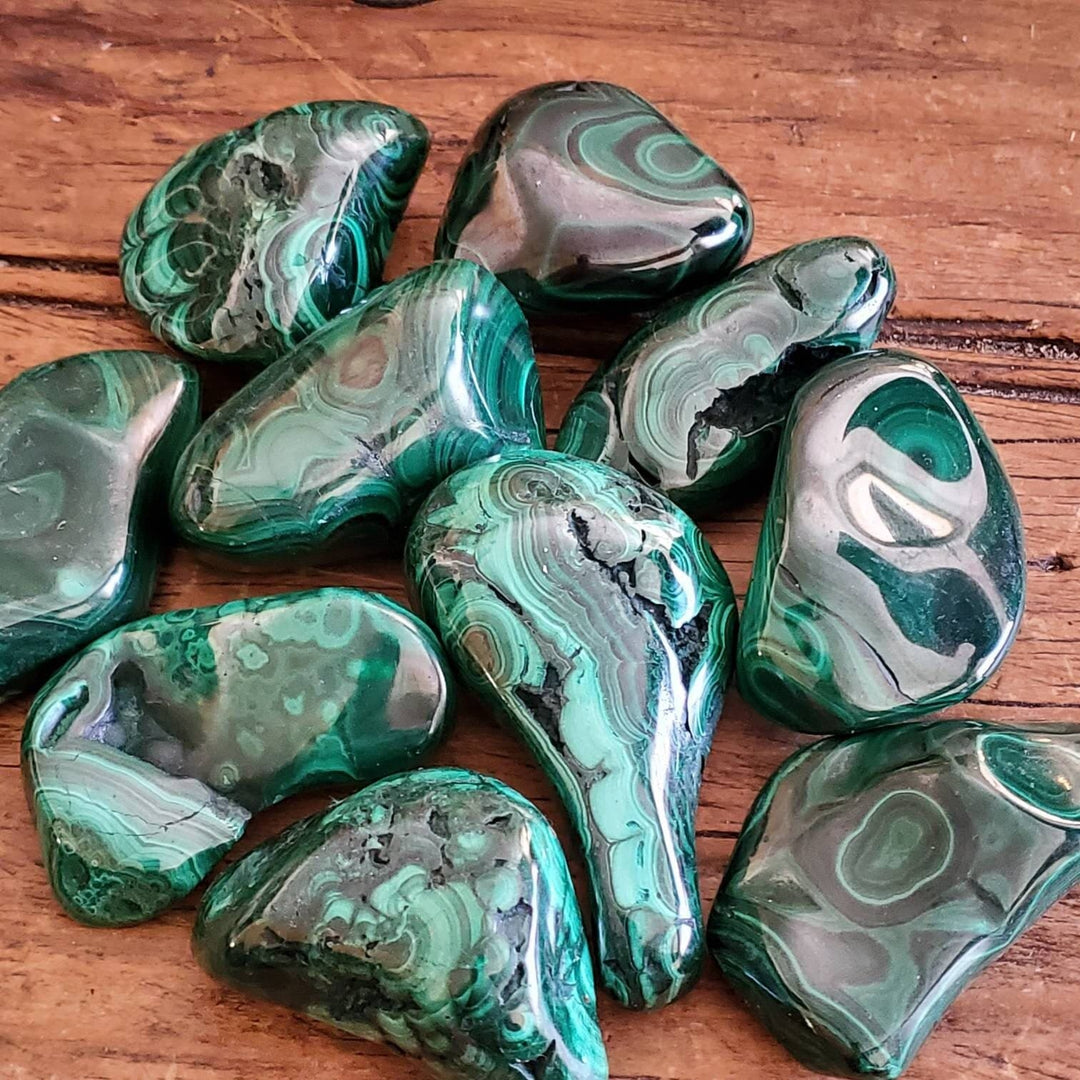 Malachite Pocket Stones, Malachite the Protection Stone, Beautiful Quality Polished Malachite - SOUTHBAYSALTS