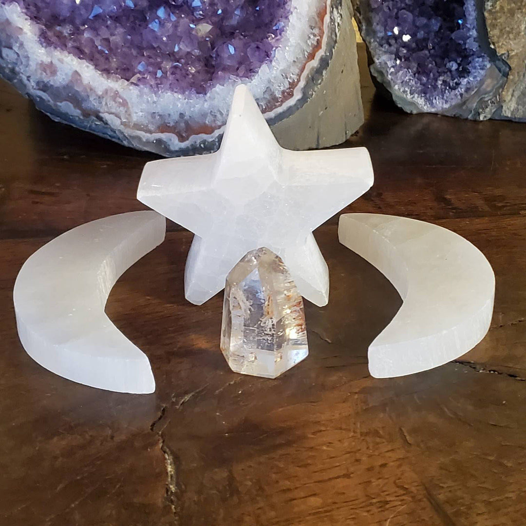 Moraccan Selenite Crescent Moons and Selenite Stars for Energy Cleansing, Carved Selenite perfection from Morocco. - SOUTHBAYSALTS 