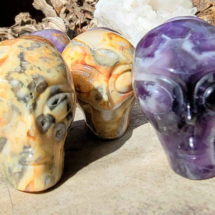 Crystal Alien Carvings, Stellar Soulmate: The Alien Head Carving for Cosmic Hearts - SOUTHBAYSALTS 