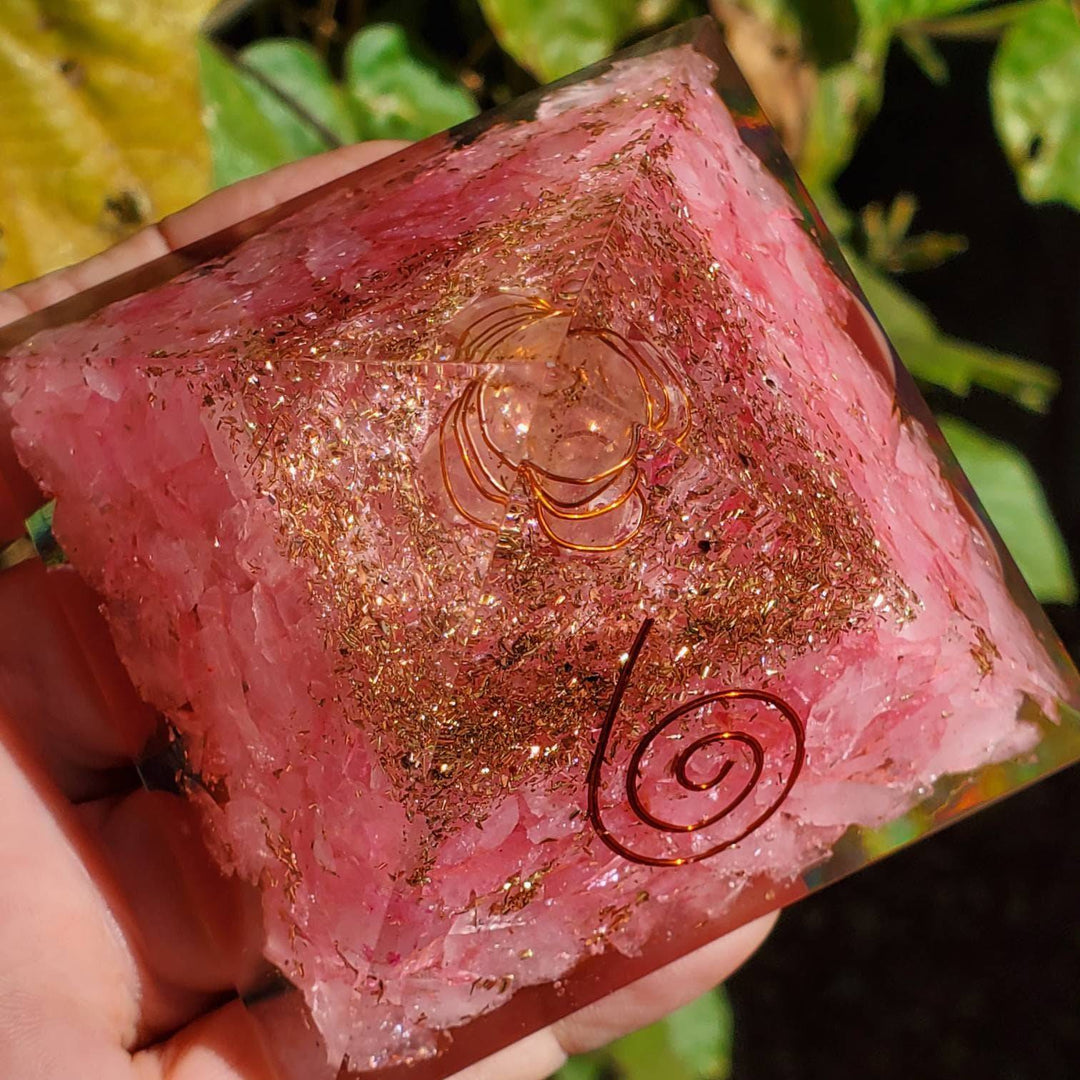 Large Orgonite Pyramid, Orgone Pyramid, Rose Quartz Orgone Pyramid - SOUTHBAYSALTS 