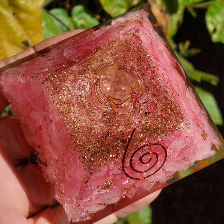 Large Orgonite Pyramid, Orgone Pyramid, Rose Quartz Orgone Pyramid - SOUTHBAYSALTS 