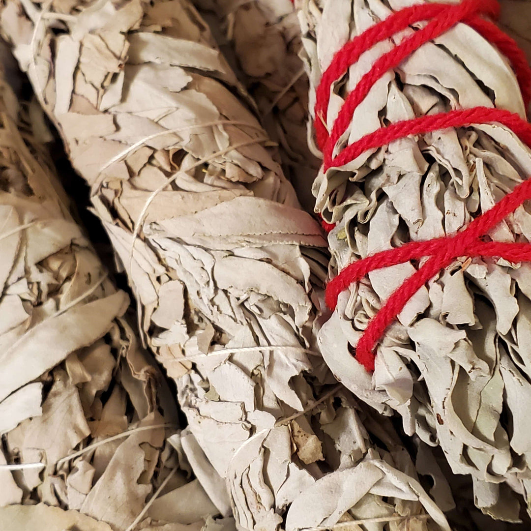 Large Sage 8" Bundle, Smoke Signals for the Soul: Sage Your Way to Serenity - SOUTHBAYSALTS 