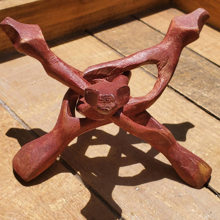 Wooden Cobra Tripod Stand - SOUTHBAYSALTS 